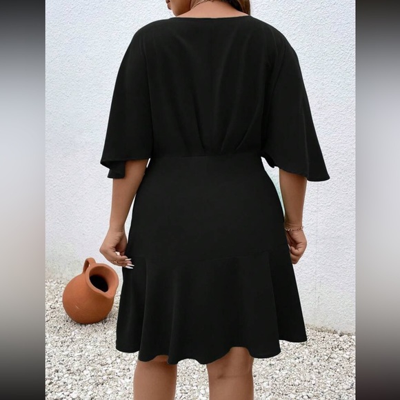 Plus solid Batwing Sleeve Ruffle Hem Mini Dress - Picture 3 of 9